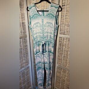 ANNTIAN Green and Cream Jumpsuit - size Medium
